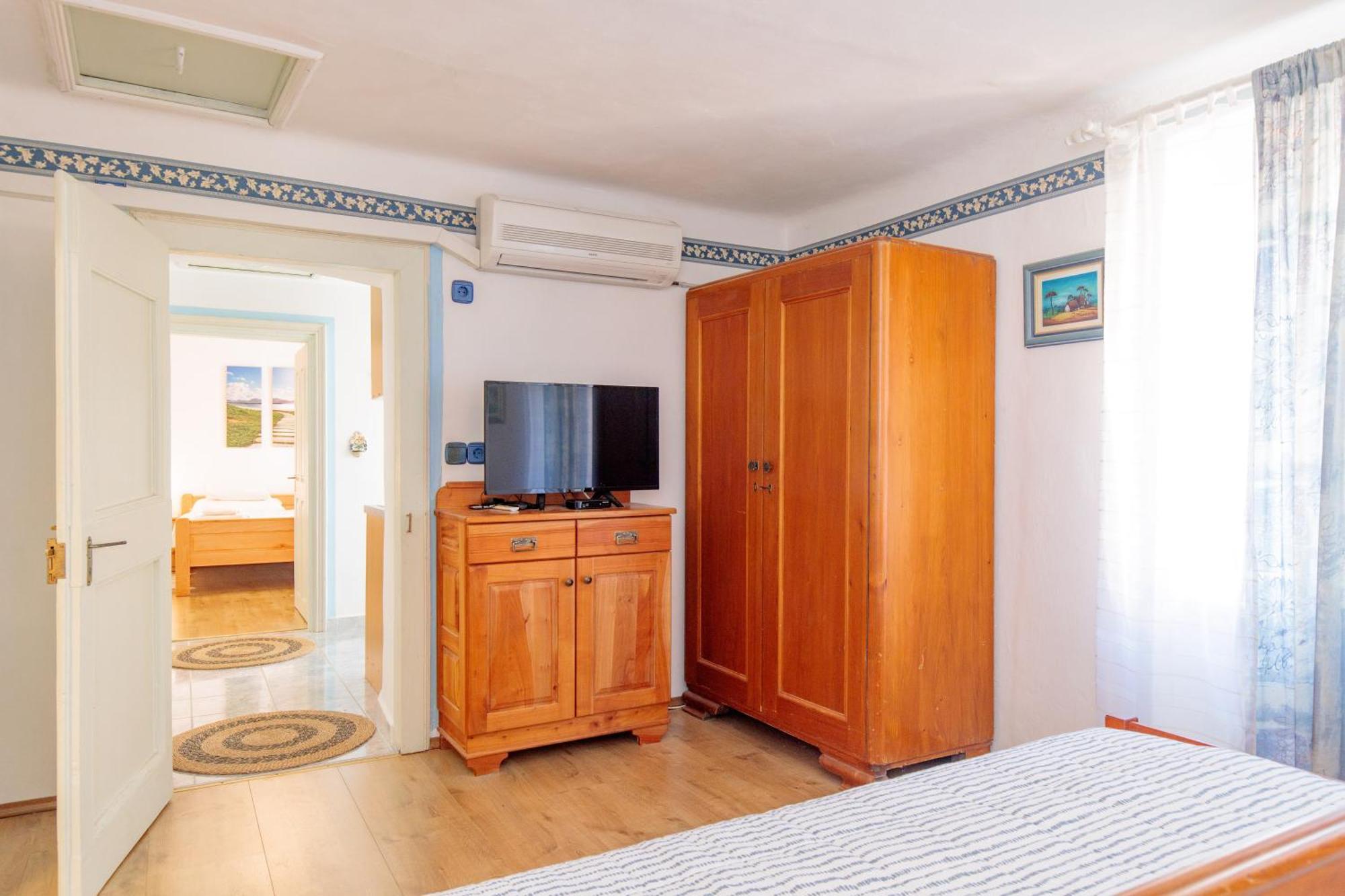 Apartment Villa Marija, Pinezici 크르크 외부 사진